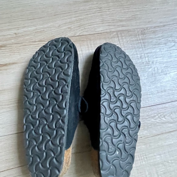 Birkenstock Black Suede Shearling Boston - Picture 6 of 7
